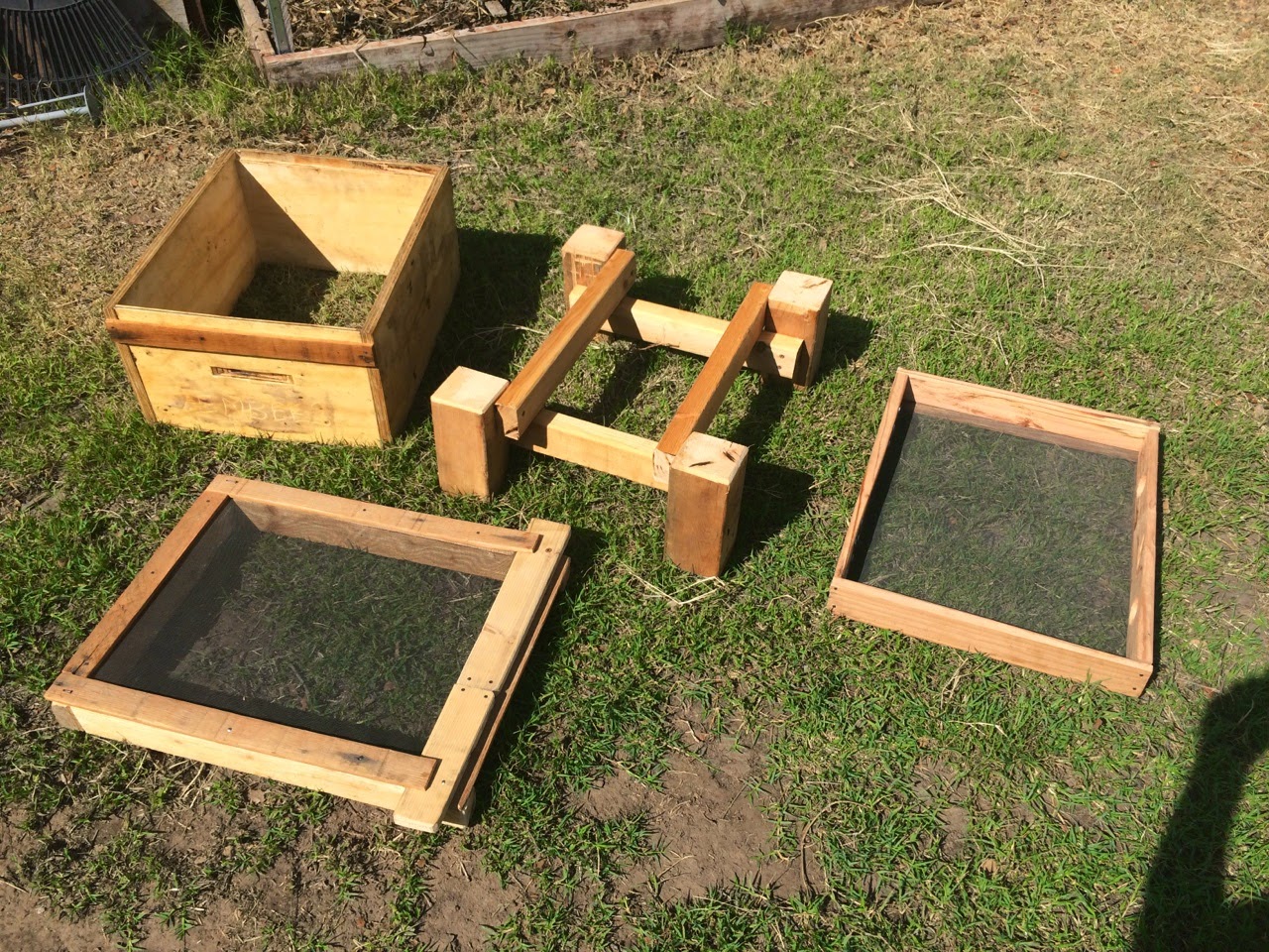 building-hives-by-hand